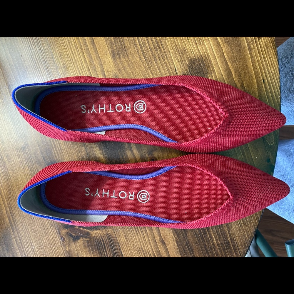EUC Rothy’s Chili Red Points Size 11